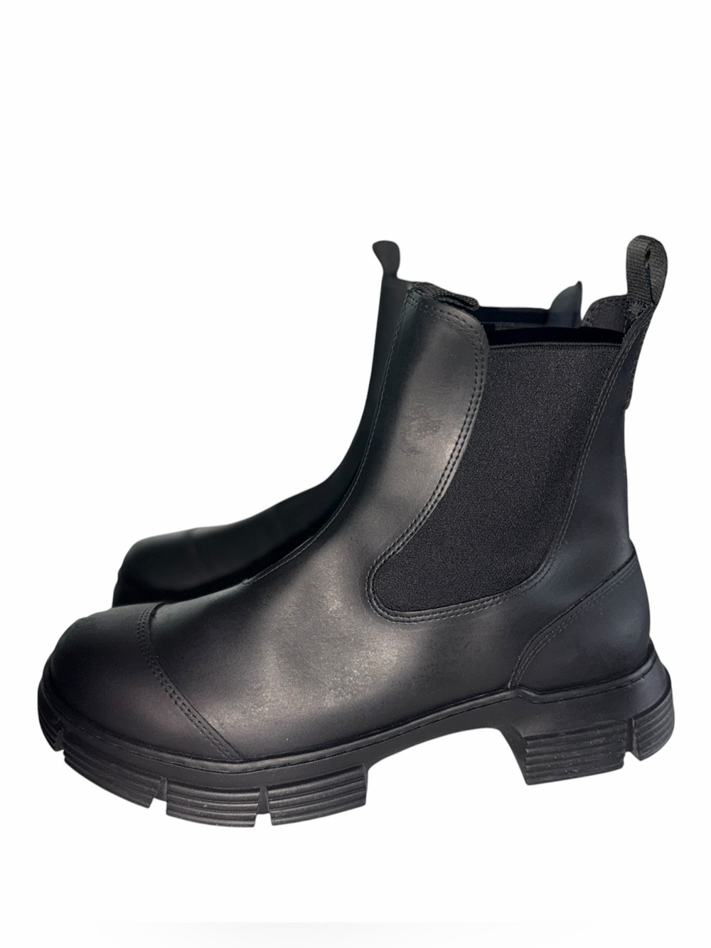 Ganni Chelsea Black Lug Boots EU40 US 9-9.5